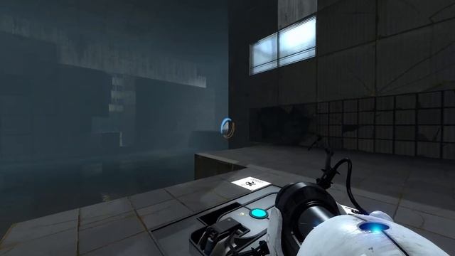 что делать за мной бежит робот. игра под названием Portal 2 смотреть онлайн
