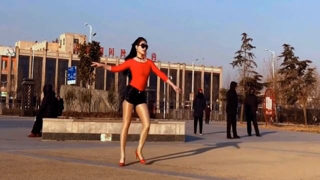 ❉ТАНЦУЕТ ЗВЕЗДА ??? Цин?Цин? Супер Танцы? Зая ? Бамбинтон ? Советую Посмотреть ?Взаимный Автограф ♫ смотреть онлайн