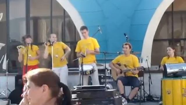 Oscar's Capoeira Band - А где-то... смотреть онлайн
