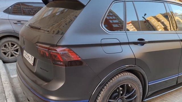 Tiguan R-line 2021. Динамические сигналы поворота в зеркала заднего вида. Попытка №2 смотреть онлайн