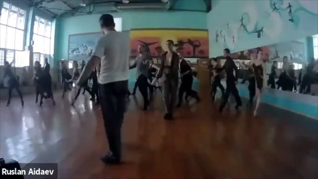 Samba by Ruslan Aidaev. Body action: flexible and musical. смотреть онлайн