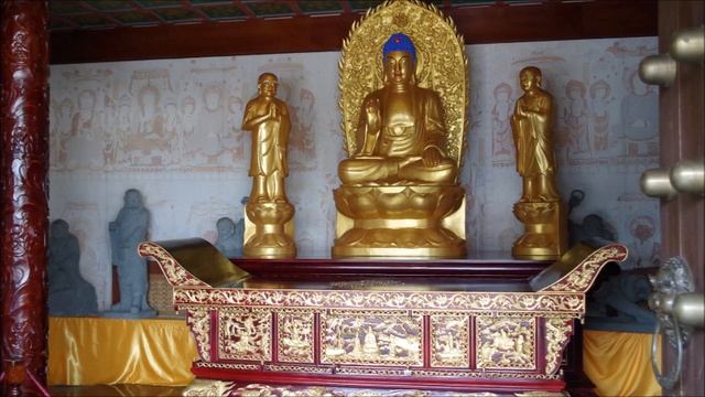 Прогулка по Золотому городу смотреть онлайн