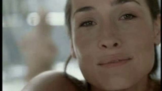 renault clio advert france v's britain part 2 смотреть онлайн