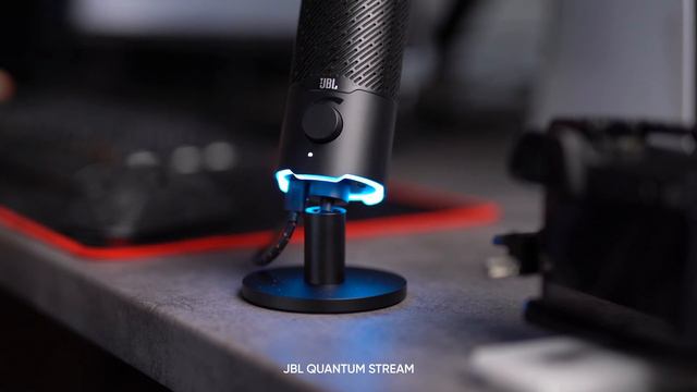 JBL Quantum Stream vs HyperX Quadcast - Primerjava najboljših namiznih gaming mikrofonov! смотреть онлайн
