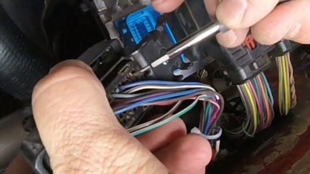 ECM Plug Terminal Replacement смотреть онлайн