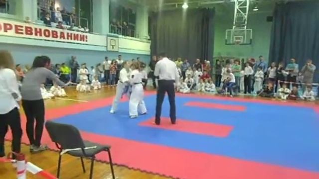 Полина Короткова 16 лет против сотрудницы ППС (1 место) смотреть онлайн
