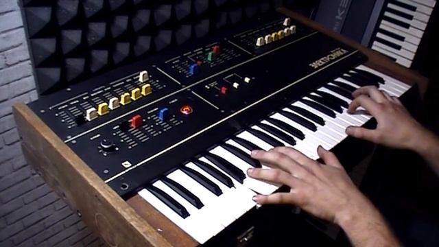 Электроника ЭМ04 - Советский синтезатор