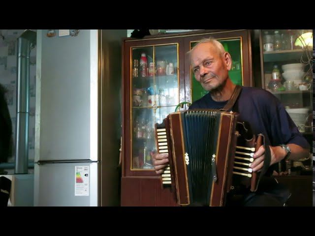 Наши песни под елецкую роялку! Анатолий Логинов - Песни советской эпохи на диатонической гармони смотреть онлайн