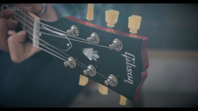 Killer tones from the Gibson SG Junior and SG Standard ’61 Maestro Vibrola | Guitar.com смотреть онлайн