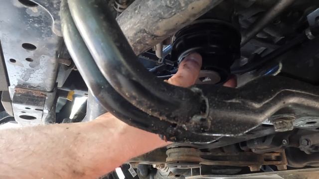 How to change the engine oil on a TOYOTA 4Runner - 2010-2023 (5th Gen) смотреть онлайн