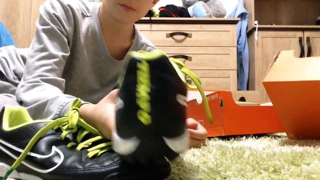 Все мои бутсы , сороконожки и футзалки ⚽️ смотреть онлайн