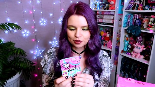 ВОЛОСАТАЯ или ЛЫСАЯ?! CAPSULE CHIX - SHIMMER SURGE 2 СЕРИЯ! Обзор распаковка двойного сета смотреть онлайн