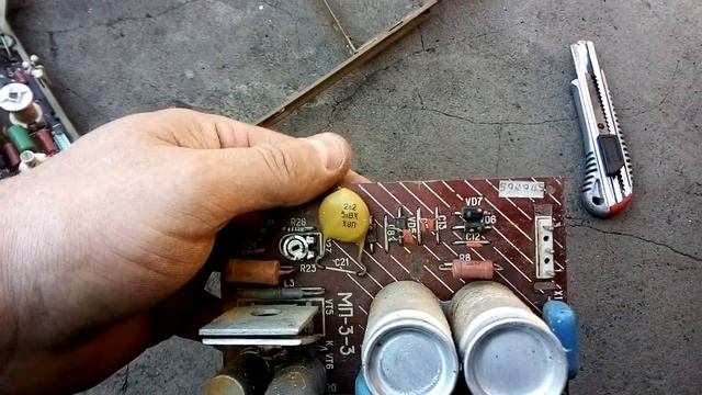 Платы от Советских телевизоров и радиоприёмник. Что в них ценного? смотреть онлайн