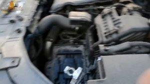 Меняем аккумулятор на Киа Соренто (Kia Sorento) II (XM) 2.2 дизель (Varta 95Ah JR+)