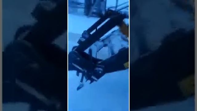 Фронтальное быстросъемное устройство Exten EHitch EH1 для экскаватора-погрузчика MST смотреть онлайн