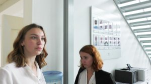 #1. Красавицы держат оборону. Безразличное разводилово Hyundai Калининград.
