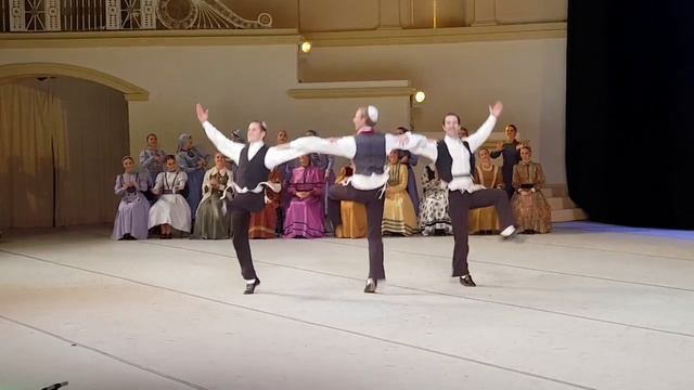 Еврейская сюита "Семейные радости" 15.10.18 смотреть онлайн