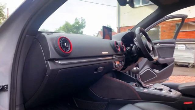 Audi RS3 Five Door Quattro смотреть онлайн