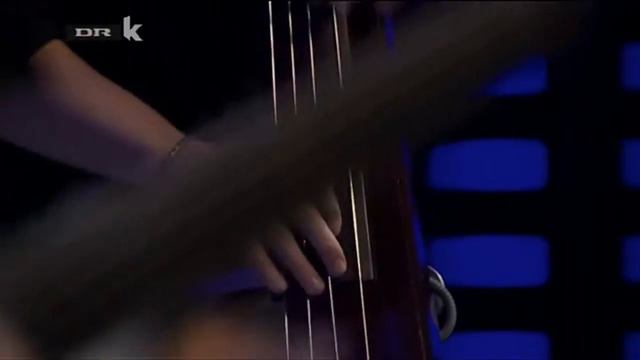 Chris Minh Doky electric double bass solo смотреть онлайн