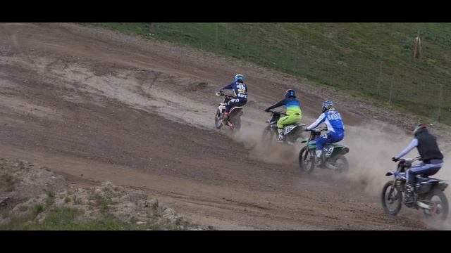 BITTE NICHT SCHON WIEDER KAPUTT!!! | Motocross Teutschenthal | Teil 1 | MXvlog смотреть онлайн