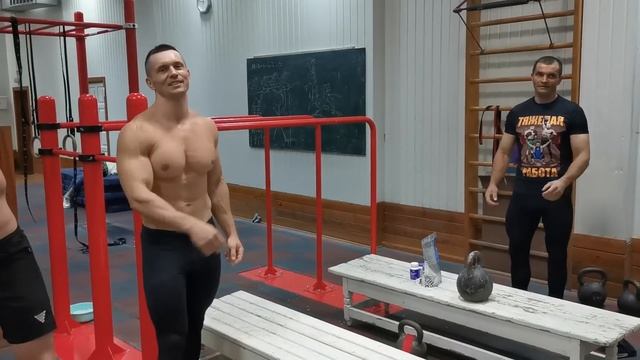 Дуэли на брусьях нонстоп: Лось Vs Трухоновец, Шреддер Vs стритлифтер