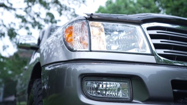 TOYOTA LAND CRUISER SAHARA 100 KINGS SUSPENSION KM 81RB смотреть онлайн