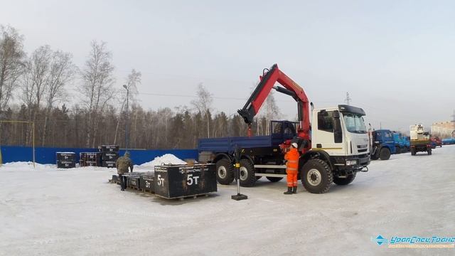 Вездеход EuroCargo IVECO, бортовой с Palfinger PK-23500 смотреть онлайн