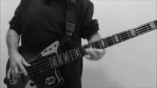 Pipeline -The Chantays (Bass Cover) смотреть онлайн