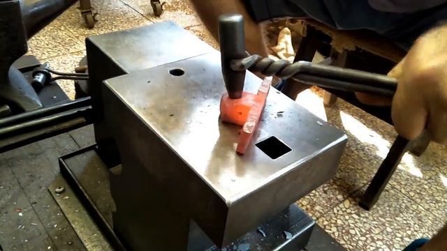 Blacksmith - ring drawer / door pull - iron wall ring... смотреть онлайн