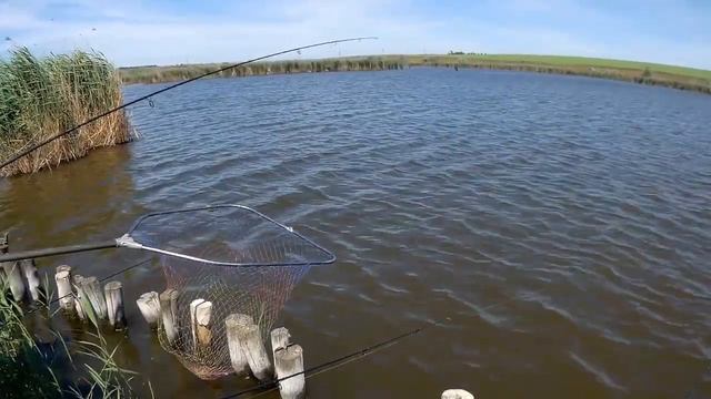Рыбалка в Одесской области! Озеро Небо в Александровке. Рыбалка в штормовой ветер ? смотреть онлайн
