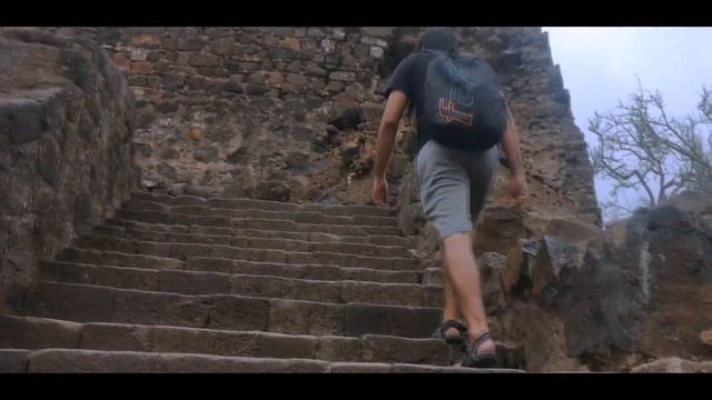 A trip to Daulatabad fort. смотреть онлайн