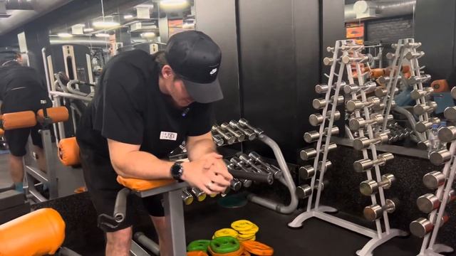 САМЫЙ СИЛЬНЫЙ БИЦЕПС В НАТУРАХУ! ПОДСОБНЫЕ УПРАЖНЕНИЯ!