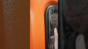 Установка заднего стекла кабины КАМАЗА...