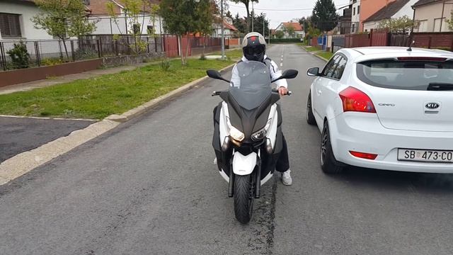 Yamaha Xmax 400 смотреть онлайн