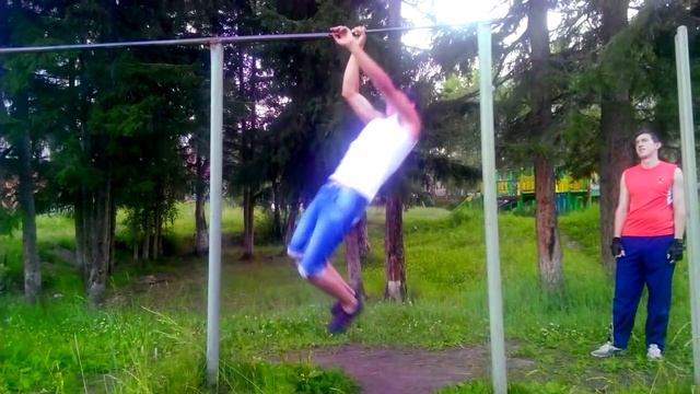 Подтягивания на одной руке 4 раза смотреть онлайн
