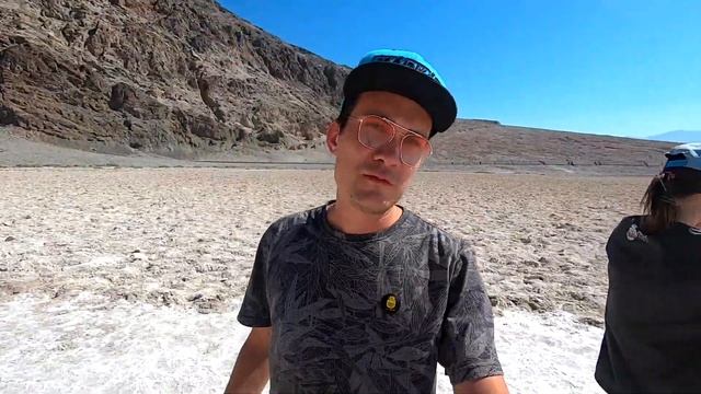 УМИРАЕМ В ДОЛИНЕ СМЕРТИ УЛЕТЕЛИ В США DeathValley National Park смотреть онлайн