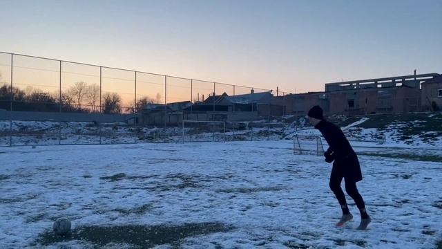 ЛИГА ELITE 1 ТУР SIMAKOV vs BORODAEV ВРАТАРЬ ЧУТЬ НЕ СЛОМАЛ НОГУ!! смотреть онлайн