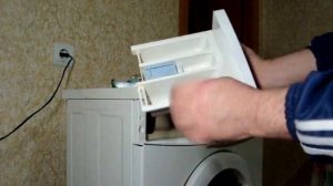 Течет из лотка для порошка стиральной машины и почему течет стиральная машинка снизу