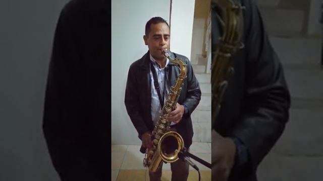 cover besame mucho / sax Mercury смотреть онлайн