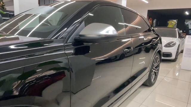 AUDI Q8 SQ8 TDI 320kW 435CV quattro tiptronic смотреть онлайн