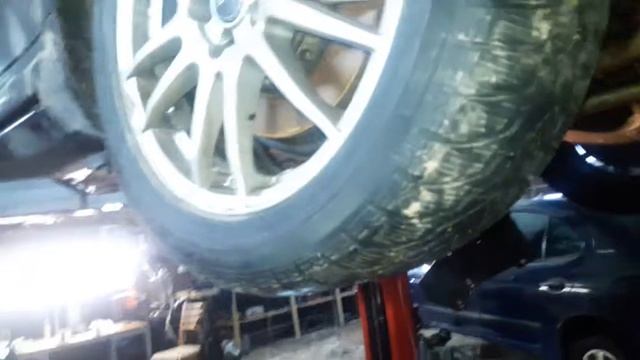 Audi A8 3.2 fsi 2008г не заводится, свечи и некоторые катушки вышли из строя. А причина проста... смотреть онлайн