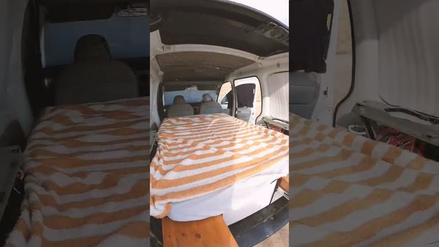 Кровать в машине за 19 секунд #vanlife #kangoo4x4 #кемпер смотреть онлайн