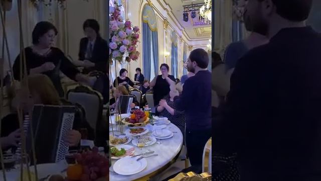 Гармошка🪗барабан 🥁Трещетки 👏живая музыка, свадьба Кавказа смотреть онлайн