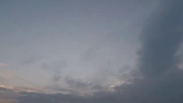 Плывущие облака.