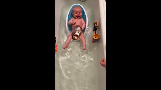 ГРАНТУ 6 МЕСЯЦЕВ!!! | РАЗВИТИЕ РЕБЕНКА И ПЕРВЫЙ ПРИКОРМ! смотреть онлайн