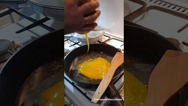 Как мы выдували страусиное яйцо ? для яичницы ? смотреть онлайн