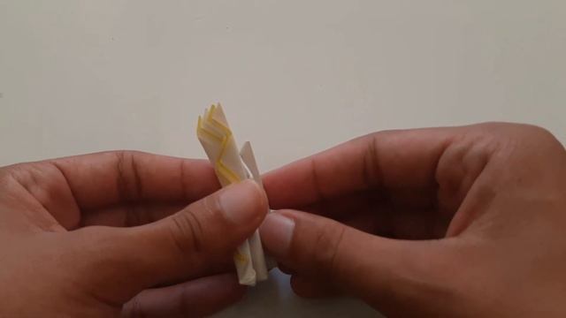 HOW TO MAKE SPOOKY ORIGAMI HAND SKELETON - HALLOWEEN ORIGAMI STEP BY STEP смотреть онлайн