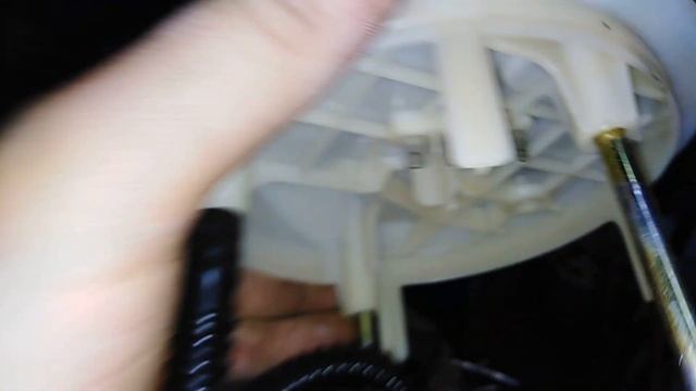 Замена турбинки электробензонасоса Рено Меган2 смотреть онлайн