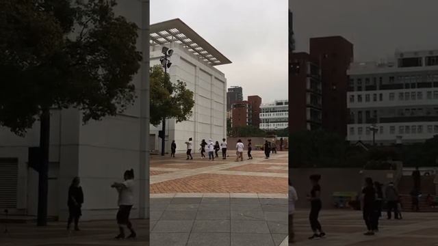 Гонконг. Коулун парк. Группа танцует. Как называется этот танец? Но мне очень нравится. смотреть онлайн