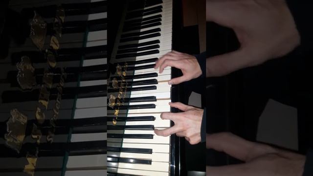 Таджик играет на пианино смотреть онлайн